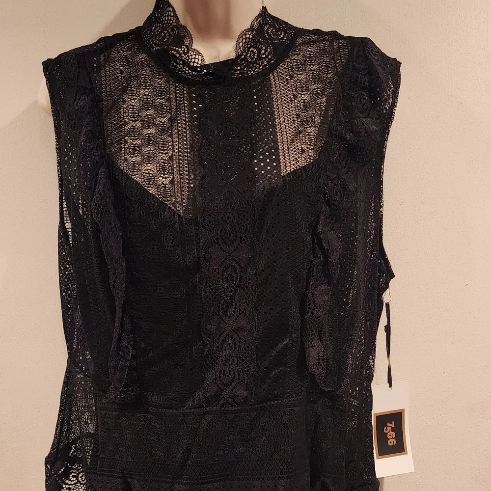 BLACK LACE TOP - Picture 2 of 6